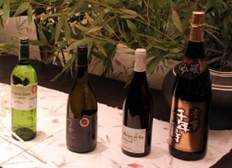 ワイン３種類・日本酒１種類